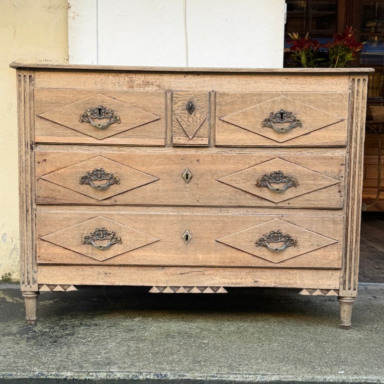 commode en chêne 
